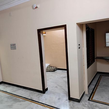Tiruvannāmalai Guru Krupa Home Stay מראה חיצוני תמונה