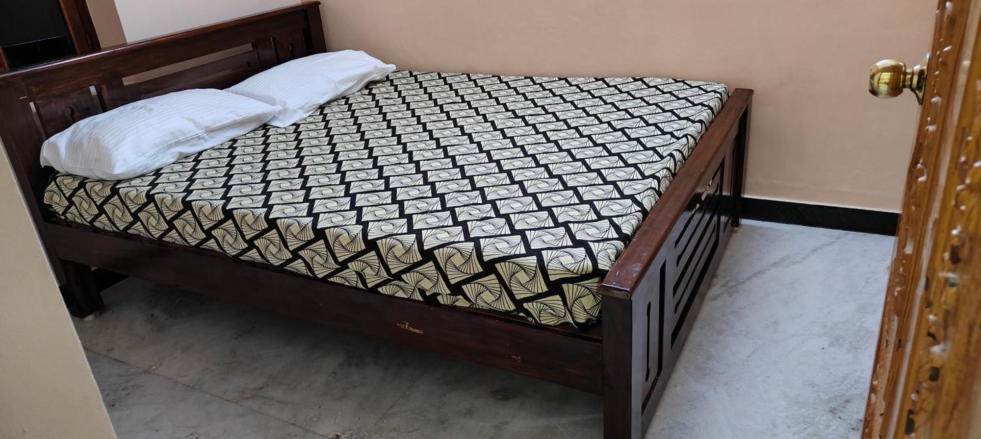 Tiruvannāmalai Guru Krupa Home Stay מראה חיצוני תמונה